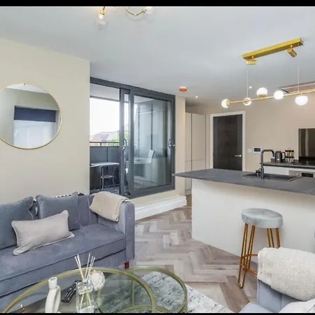 The Treehouse 요크