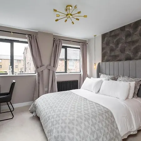 The Treehouse 요크